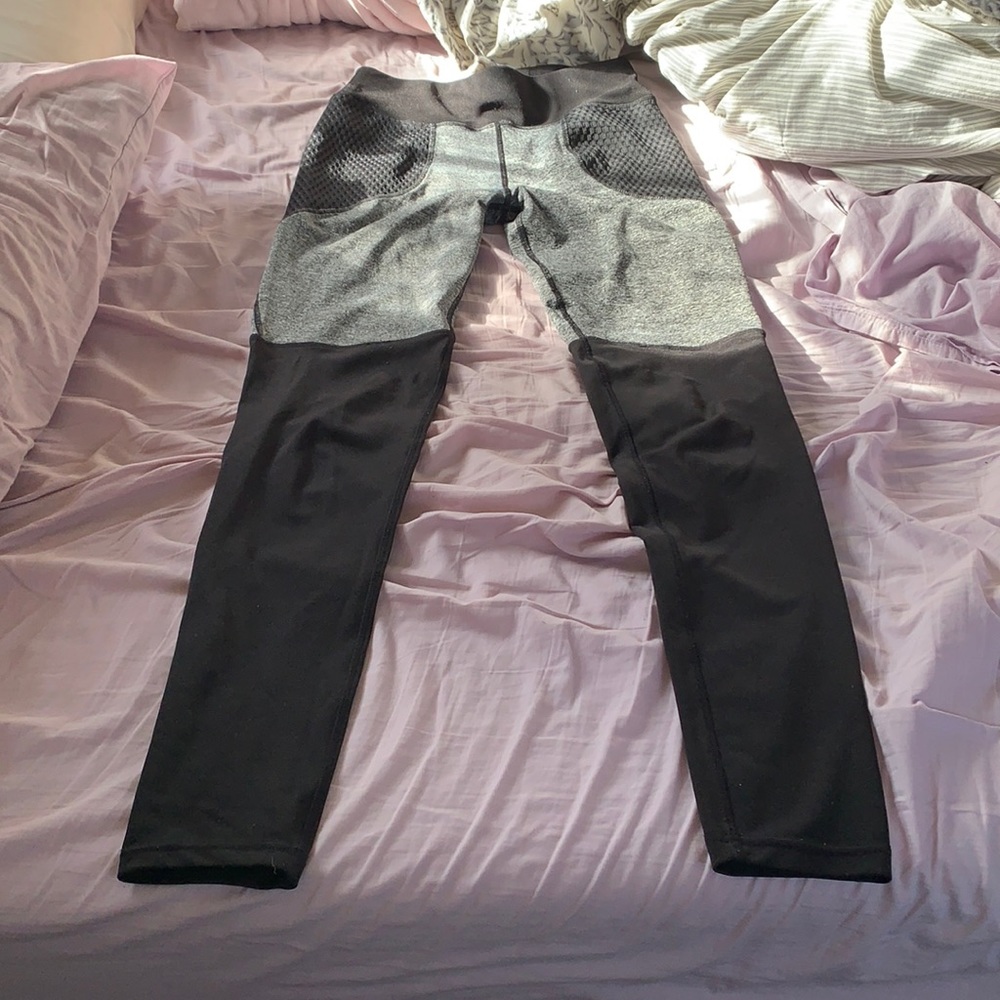 Pop Fit Leggings - Small